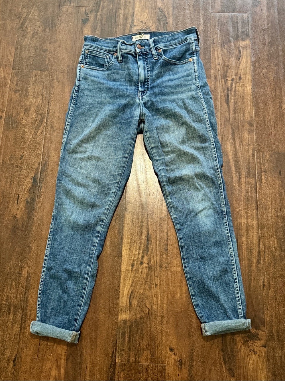 Madewell 10" High-Rise Skinny Jeans in Size 28.